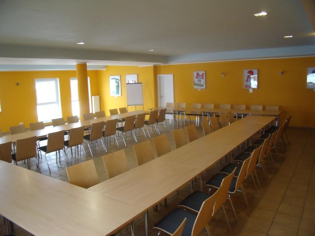Euroville Jugend- Und Sporthotel Naumburg  Luaran gambar