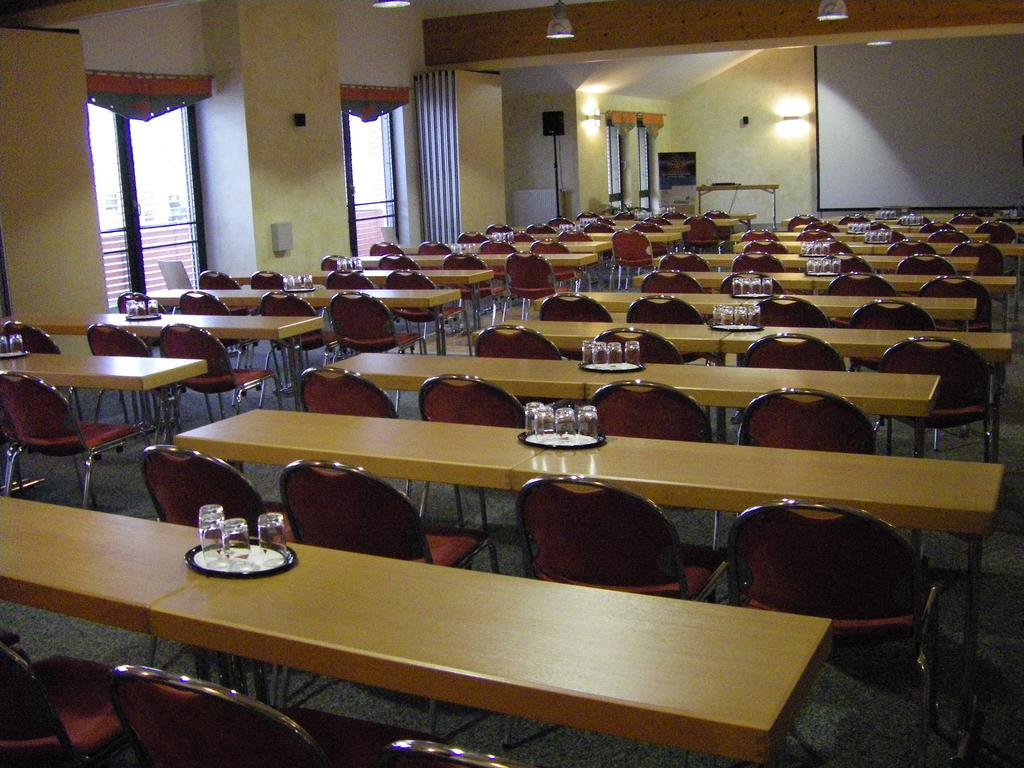 Euroville Jugend- Und Sporthotel Naumburg  Luaran gambar