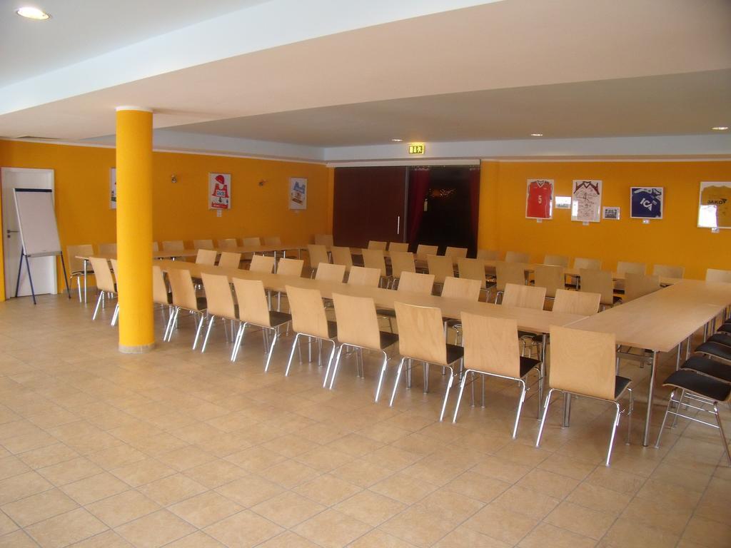 Euroville Jugend- Und Sporthotel Naumburg  Luaran gambar